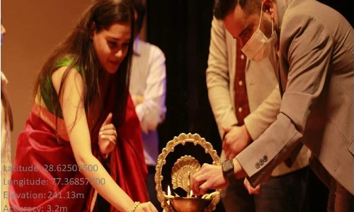 Symaroh event deep prajwalan photo at SCMS Noida 